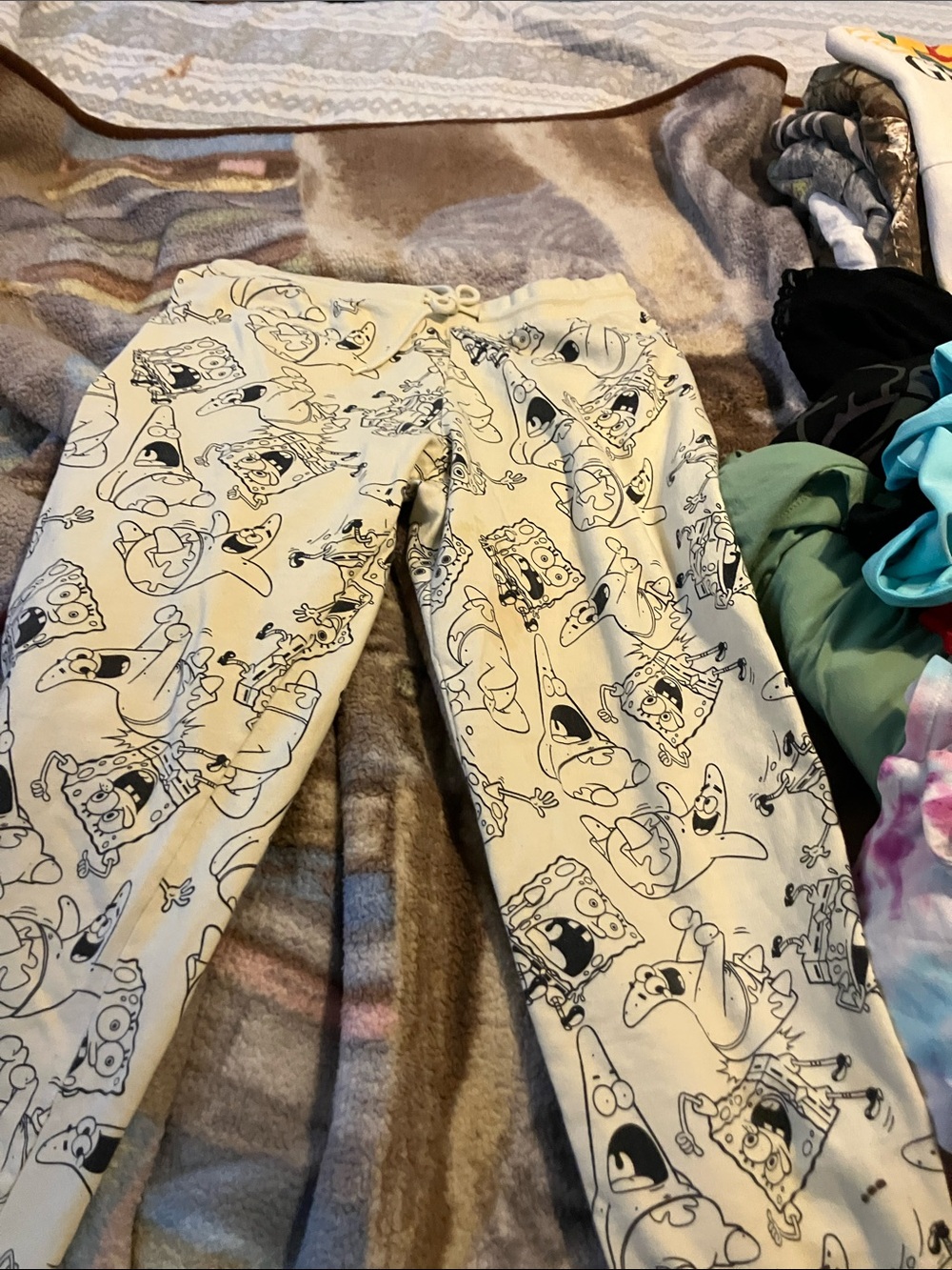 SpongeBob Squarepants Cream Lounge Joggers with Black Character Print